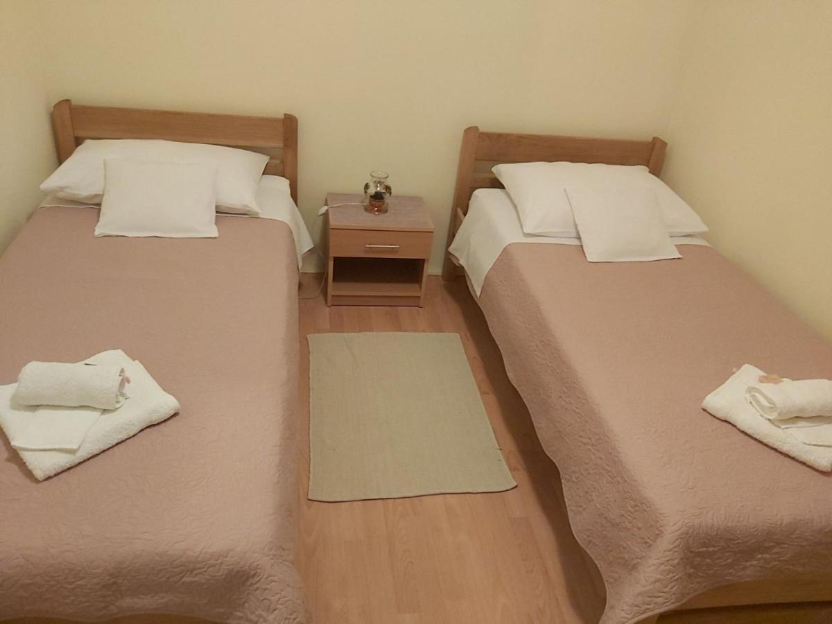 Apartman Rosa Apartment สกราดิน ภายนอก รูปภาพ