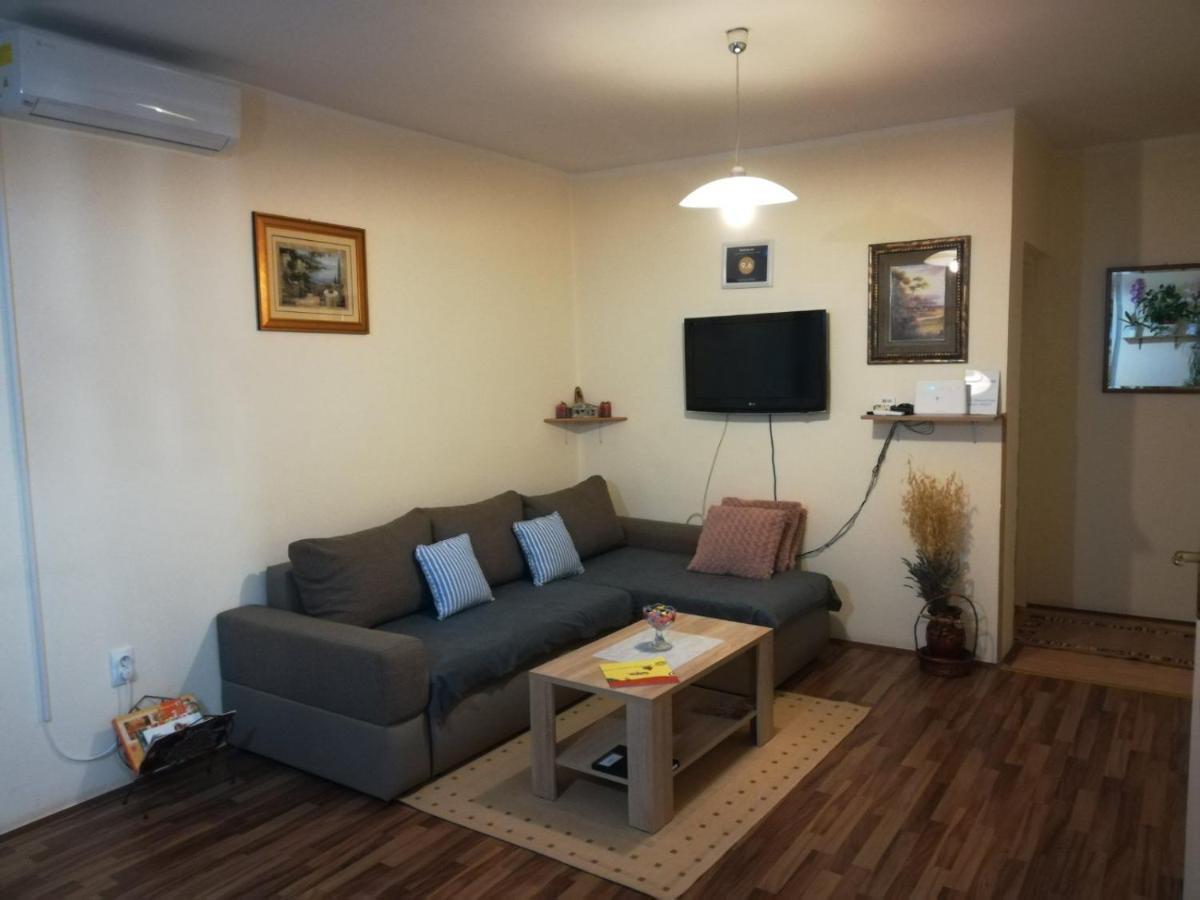 Apartman Rosa Apartment สกราดิน ภายนอก รูปภาพ
